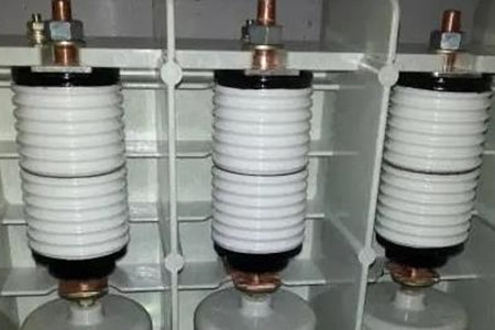 真空開關管產生操作過電壓的原因是什么？
